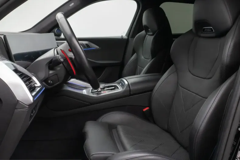 BMW XM (Seria X) din 2024 cu 26.387 km - oferta BMW207601 - foto 30