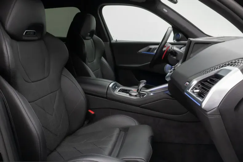 BMW XM (Seria X) din 2024 cu 26.387 km - oferta BMW207601 - foto 31