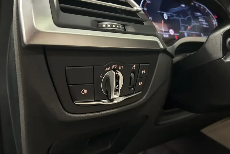 BMW X4 (Seria X) din 2025 cu 6.540 km - oferta BMW207613 - foto 14