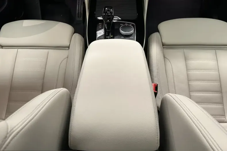 BMW X4 (Seria X) din 2025 cu 6.540 km - oferta BMW207613 - foto 24