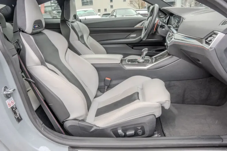 BMW M4 (Seria 4) din 2023 cu 24.768 km - oferta BMW207618 - foto 3