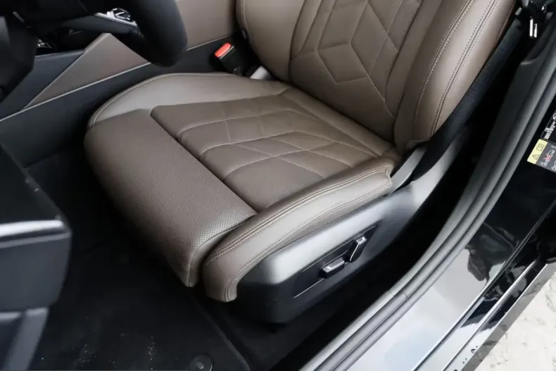 BMW 530 (Seria 5) din 2024 cu 9.600 km - oferta BMW207624 - foto 7