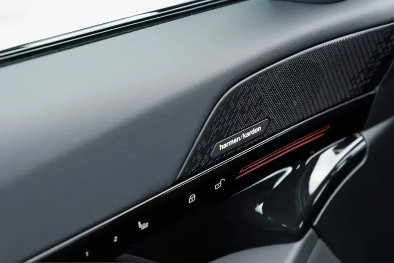 BMW 530 (Seria 5) din 2024 cu 9.600 km - oferta BMW207624 - foto 11