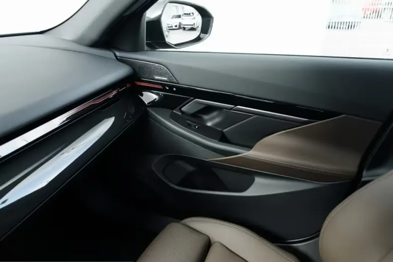 BMW 530 (Seria 5) din 2024 cu 9.600 km - oferta BMW207624 - foto 22