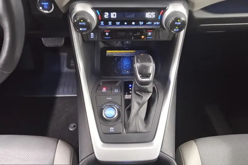 Toyota RAV4 din 2021 cu 23.810 km - oferta TOY207637 - foto 5