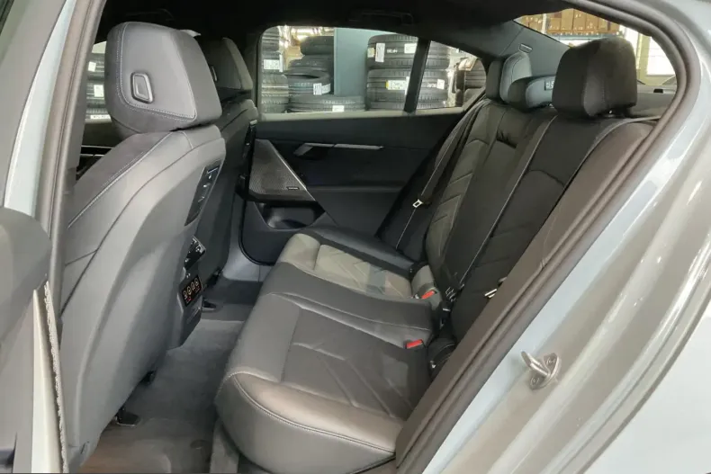 BMW 520 (Seria 5) din 2025 cu 13.000 km - oferta BMW207640 - foto 12