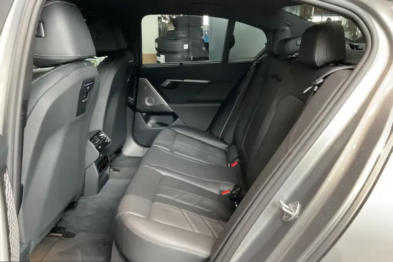 BMW 550 (Seria 5) din 2025 cu 26.350 km - oferta BMW207643 - foto 12