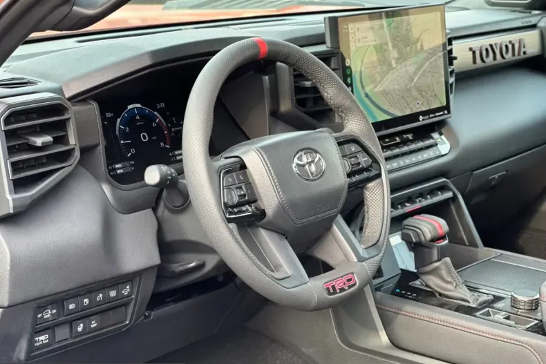 Toyota Sequoia din 2024 cu 987 km - oferta TOY207644 - foto 11