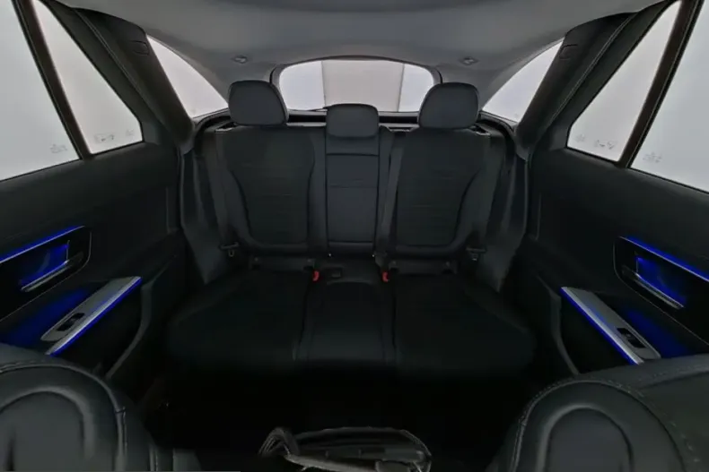 Mercedes-Benz GLC 300 (Clasa GLC) din 2025 cu 23.659 km - oferta MER207647 - foto 7