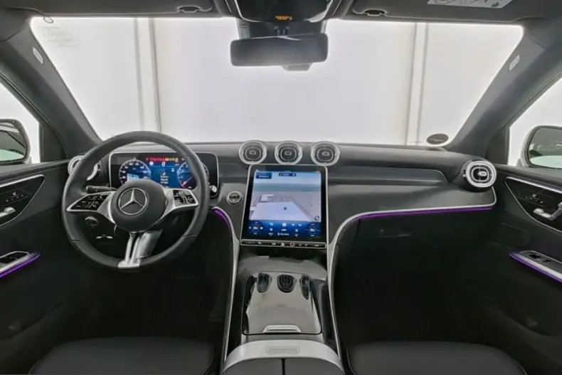 Mercedes-Benz GLC 200 (Clasa GLC) din 2025 cu 10.189 km - oferta MER207648 - foto 6