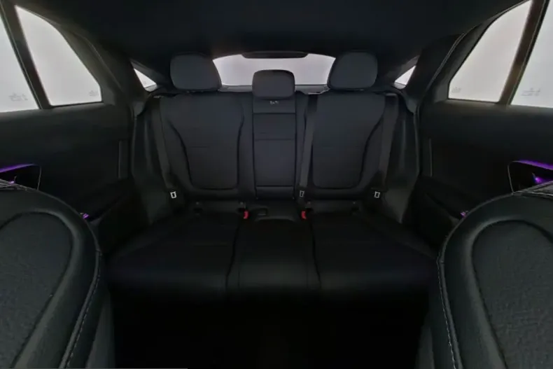 Mercedes-Benz GLC 200 (Clasa GLC) din 2025 cu 10.189 km - oferta MER207648 - foto 7