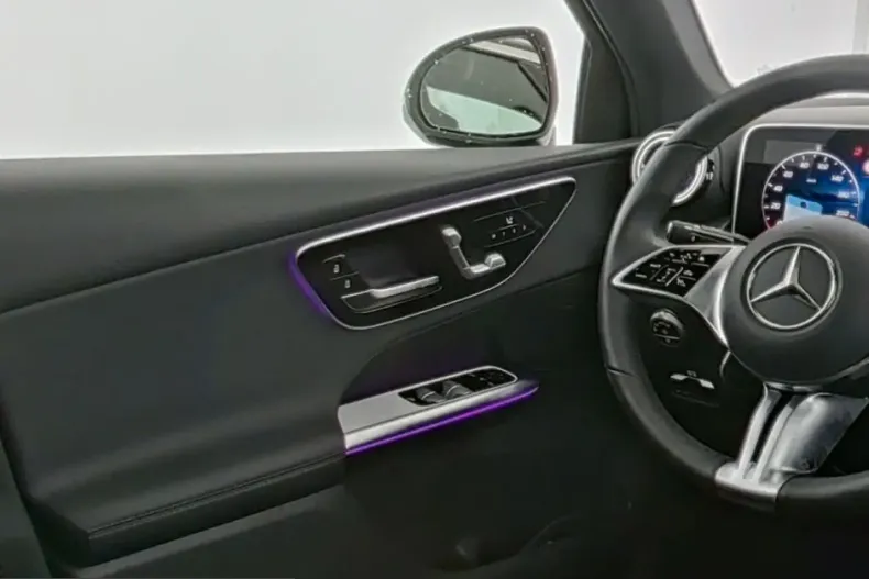 Mercedes-Benz GLC 200 (Clasa GLC) din 2025 cu 10.189 km - oferta MER207648 - foto 8