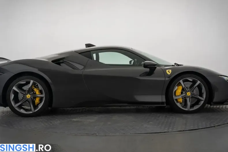 Ferrari SF90 din 2021 cu 5.264 km - oferta FER207649 - foto 2