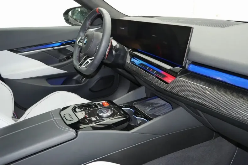 BMW M5 (Seria 5) din 2025 cu 27.436 km - oferta BMW207655 - foto 5