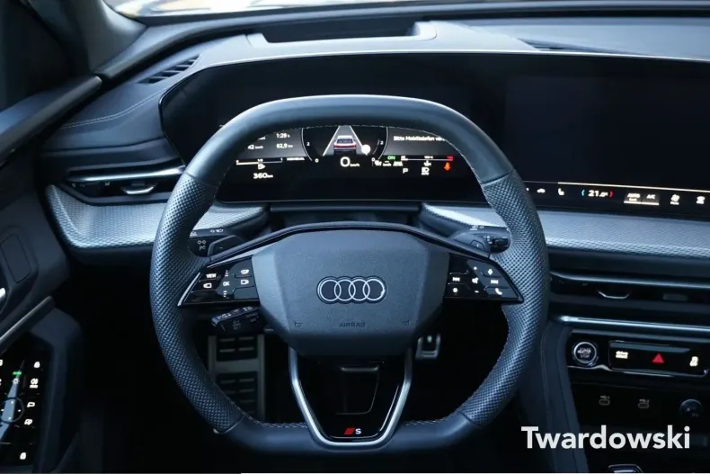 Audi Q5 din 2025 cu 13.068 km - oferta AUD207657 - foto 14