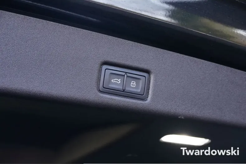 Audi Q5 din 2025 cu 13.068 km - oferta AUD207657 - foto 19