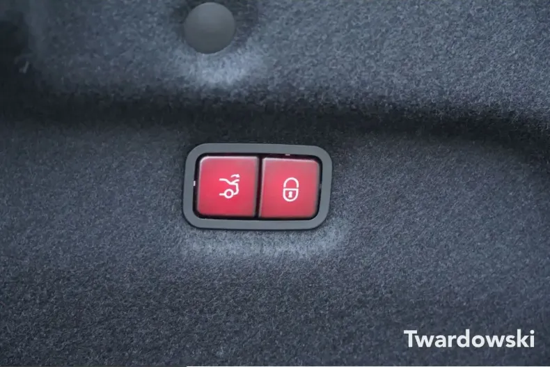 Mercedes-Benz SL 63 AMG (Clasa SL) din 2024 cu 18.645 km - oferta MER207660 - foto 17