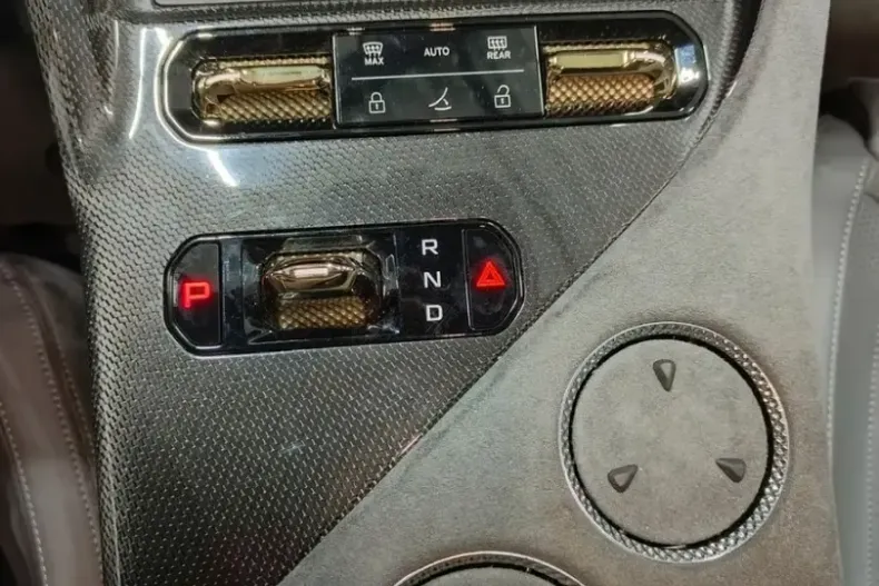 Lotus Eletre din 2023 cu 27.500 km - oferta LOT207663 - foto 11