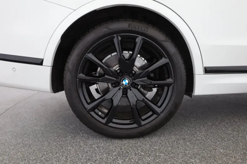 BMW X7 (Seria X) din 2024 cu 14.455 km - oferta BMW207665 - foto 12