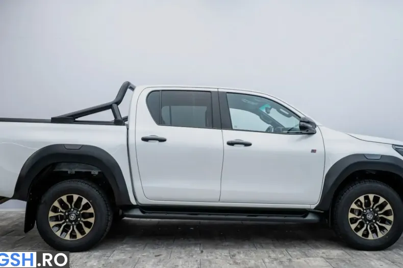 Toyota Hilux din 2024 cu 23.000 km - oferta TOY207672 - foto 4