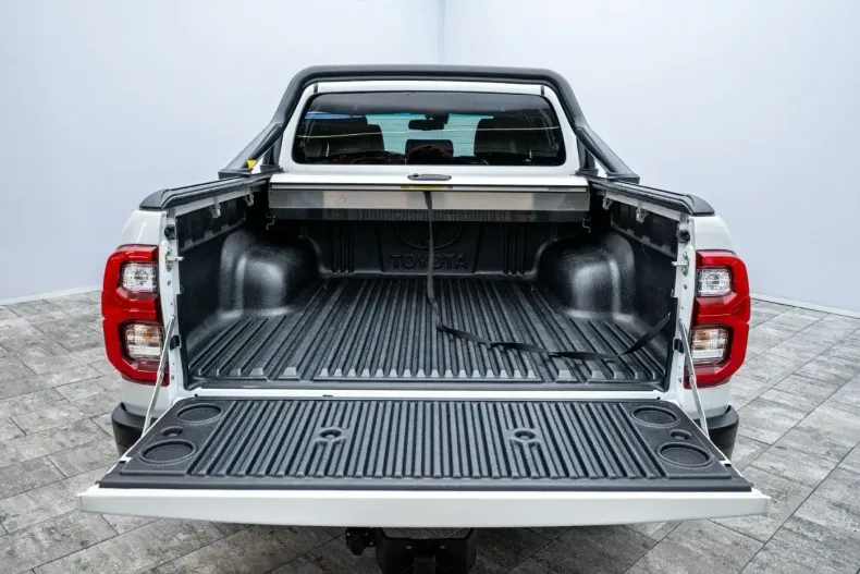 Toyota Hilux din 2024 cu 23.000 km - oferta TOY207672 - foto 32