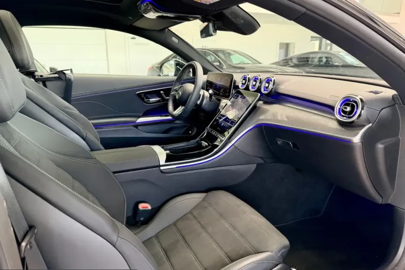 Mercedes-Benz CLE 450 (Clasa CLE) din 2025 cu 12.500 km - oferta MER207677 - foto 9