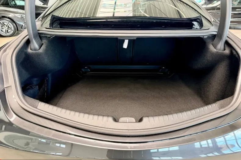 Mercedes-Benz CLE 450 (Clasa CLE) din 2025 cu 12.500 km - oferta MER207677 - foto 18