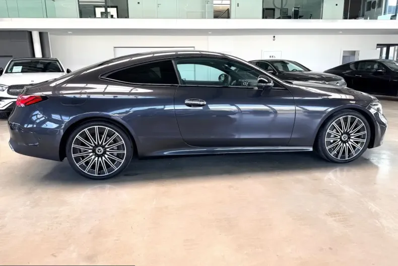 Mercedes-Benz CLE 450 (Clasa CLE) din 2025 cu 12.500 km - oferta MER207677 - foto 24