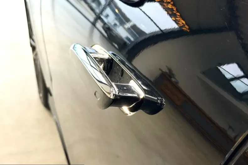 Mercedes-Benz E 220 (Clasa E) din 2025 cu 14.000 km - oferta MER207679 - foto 16