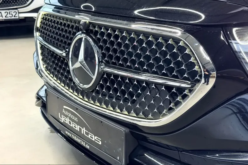 Mercedes-Benz E 220 (Clasa E) din 2025 cu 14.000 km - oferta MER207679 - foto 20