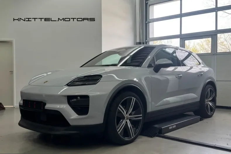 Porsche Macan din 2024 cu 36.700 km - oferta POR207680 - foto 1