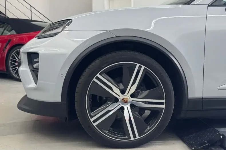 Porsche Macan din 2024 cu 36.700 km - oferta POR207680 - foto 8