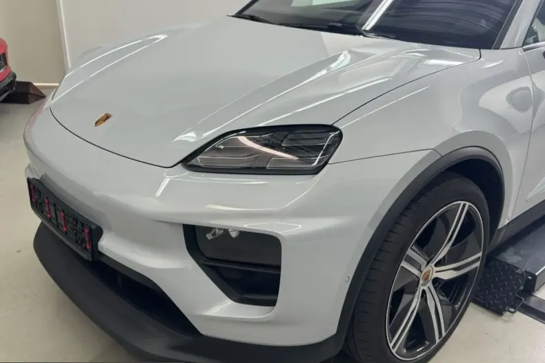 Porsche Macan din 2024 cu 36.700 km - oferta POR207680 - foto 9