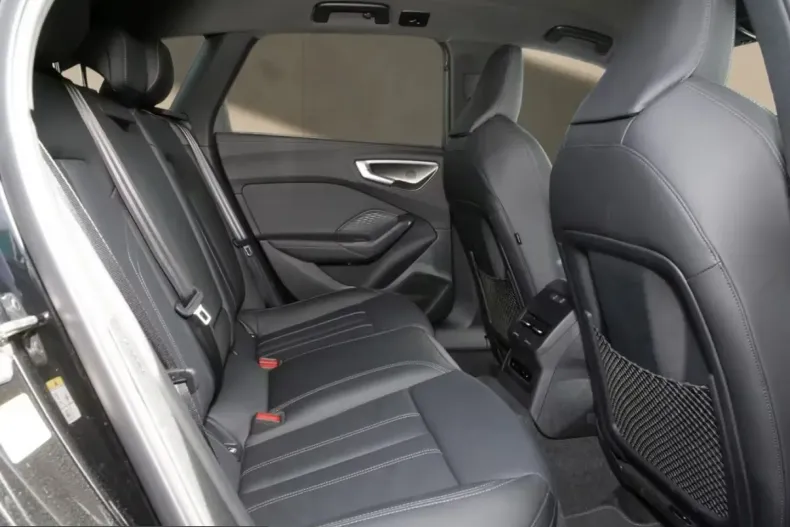 Audi A5 din 2025 cu 6.350 km - oferta AUD207682 - foto 13