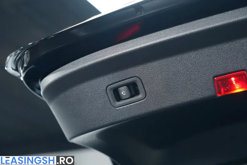 Mercedes-Benz GLE 450 (Clasa GLE) din 2023 cu 33.156 km - oferta MER207683 - foto 43