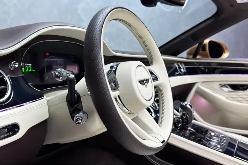 Bentley Continental GTC din 2025 cu 8.854 km - oferta BEN207685 - foto 3