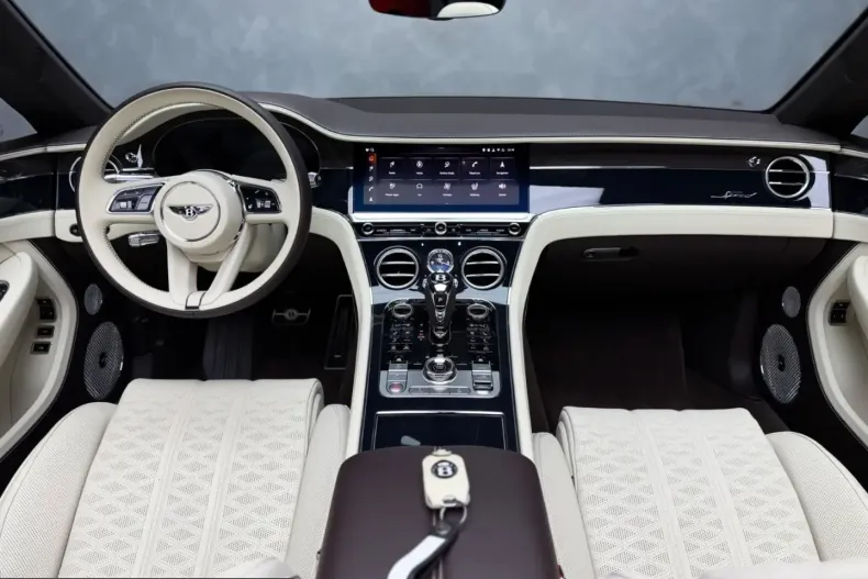 Bentley Continental GTC din 2025 cu 8.854 km - oferta BEN207685 - foto 5