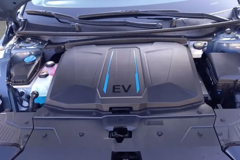 Hyundai IONIQ 5 din 2024 cu 15.914 km - oferta HYU207687 - foto 18