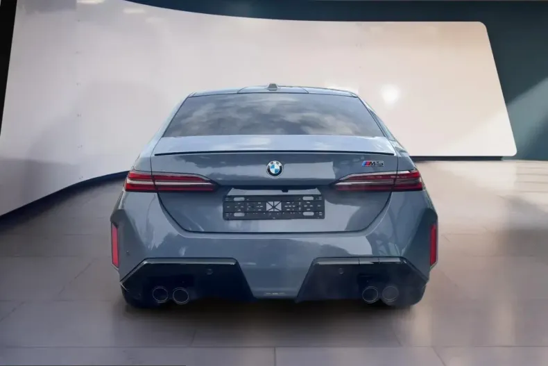 BMW M5 (Seria 5) din 2025 cu 2.208 km - oferta BMW207688 - foto 6