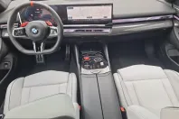 BMW M5 (Seria 5) din 2025 cu 2.208 km - oferta BMW207688 - foto 9
