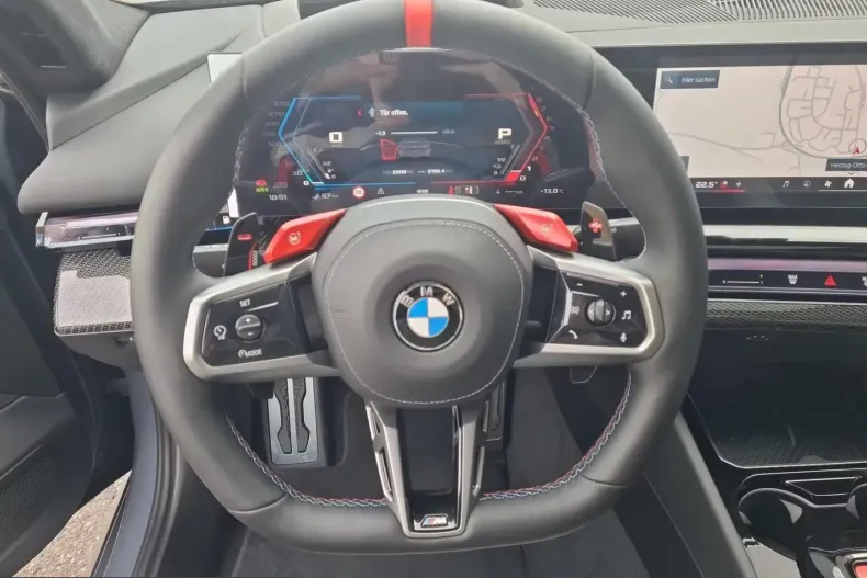 BMW M5 (Seria 5) din 2025 cu 2.208 km - oferta BMW207688 - foto 12