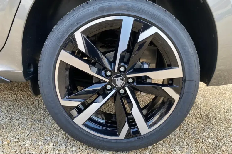 Skoda Kamiq din 2025 cu 4.000 km - oferta SKO207690 - foto 18