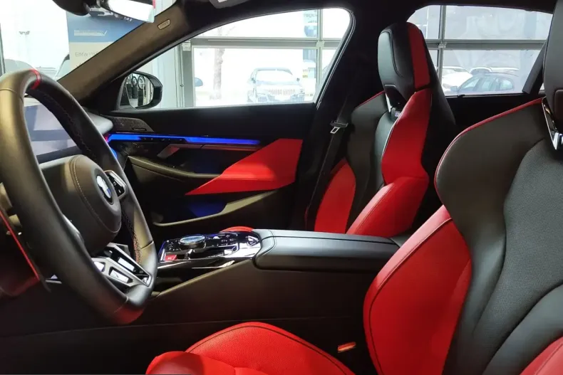 BMW M5 (Seria 5) din 2024 cu 9.628 km - oferta BMW207691 - foto 7