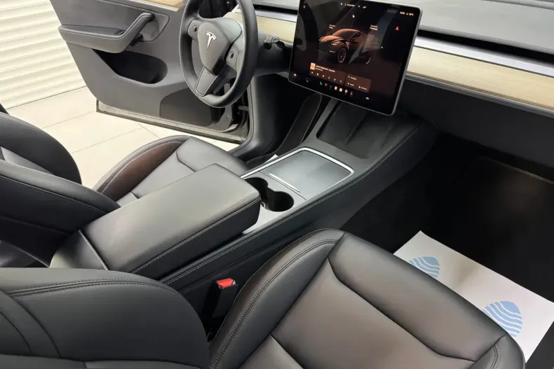 Tesla Model Y din 2023 cu 68.608 km - oferta TES207694 - foto 19