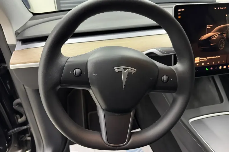 Tesla Model Y din 2023 cu 68.608 km - oferta TES207694 - foto 27