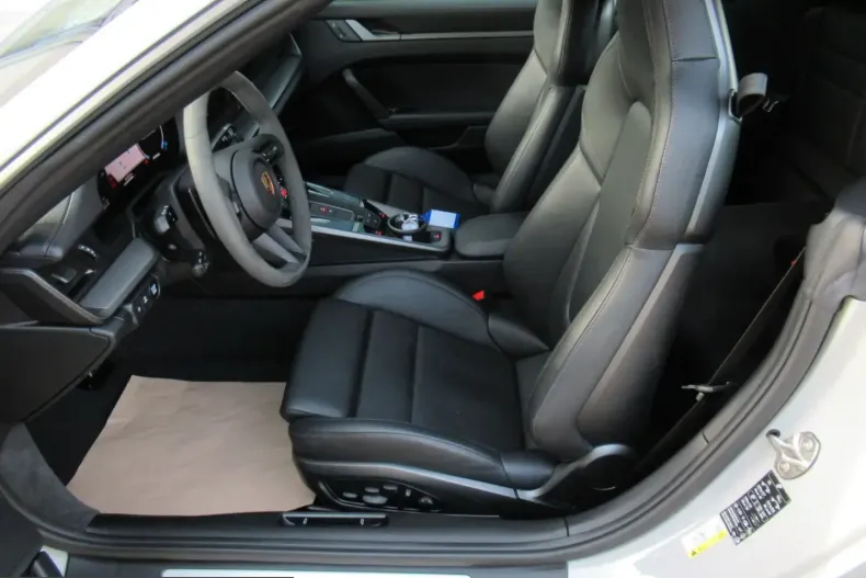 Porsche 992 din 2025 cu 8.000 km - oferta POR207700 - foto 4