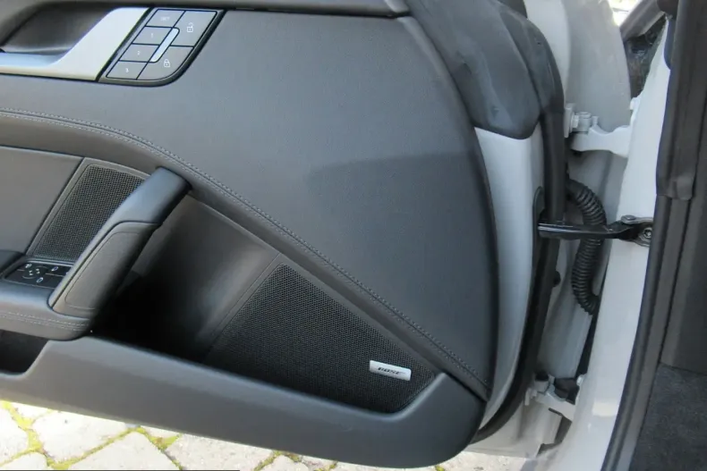 Porsche 992 din 2025 cu 8.000 km - oferta POR207700 - foto 9