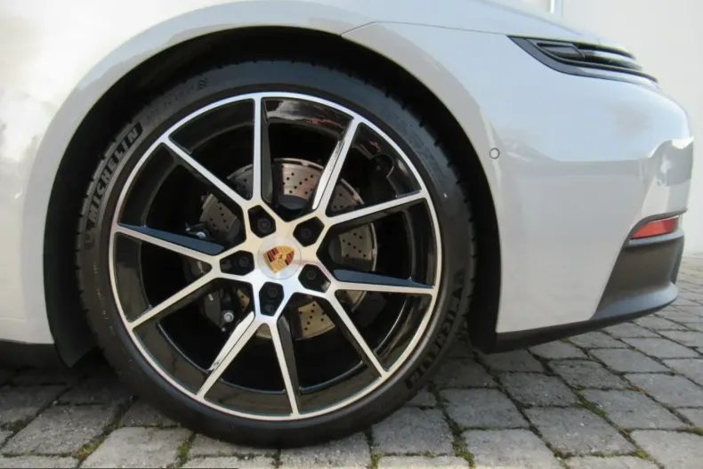 Porsche 992 din 2025 cu 8.000 km - oferta POR207700 - foto 16
