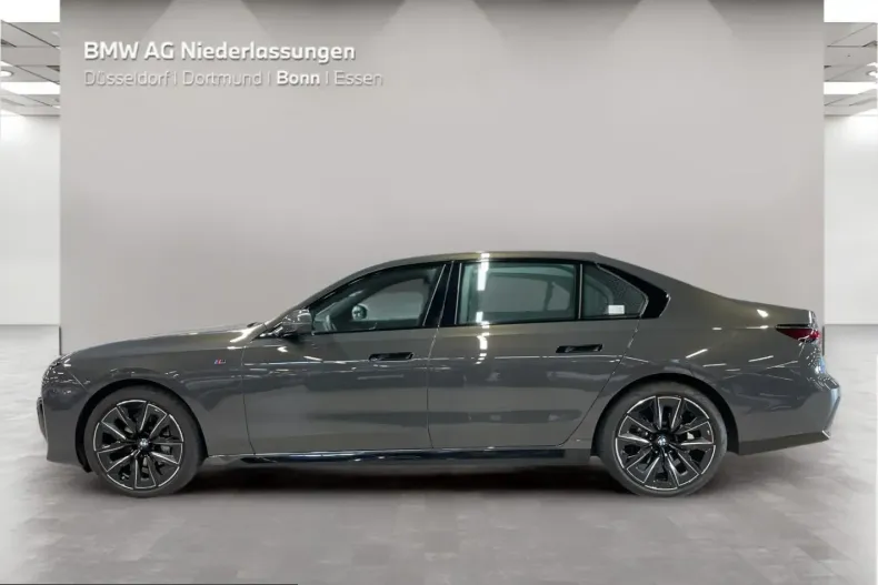 BMW 740 (Seria 7) din 2023 cu 56.523 km - oferta BMW207704 - foto 3