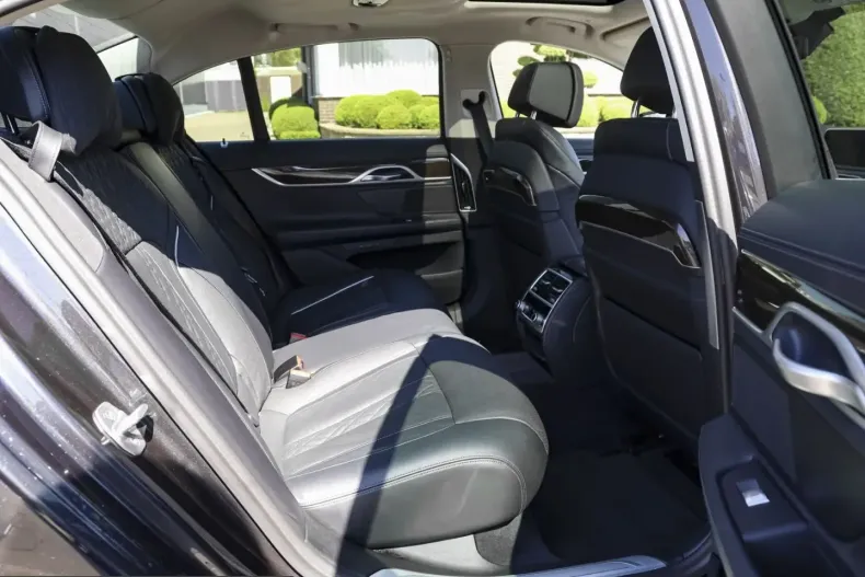 BMW 745 (Seria 7) din 2022 cu 78.500 km - oferta BMW207706 - foto 9